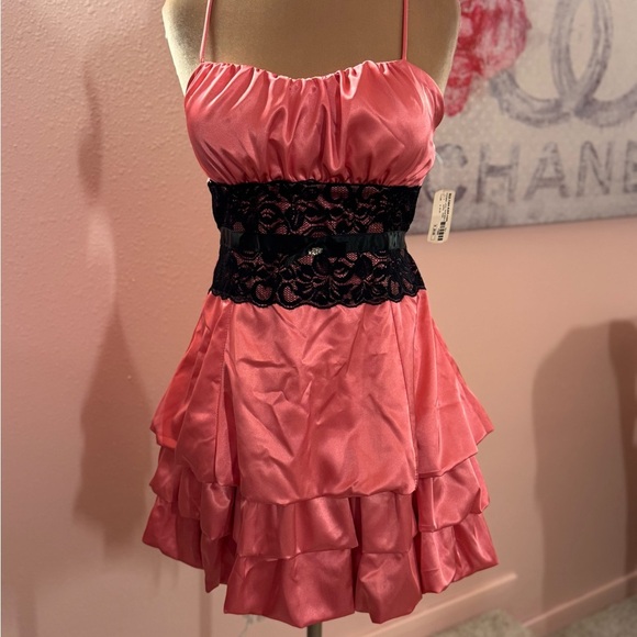 April Dresses & Skirts - Y2K Pink Ruffled Dress with Black Lace Waist size L